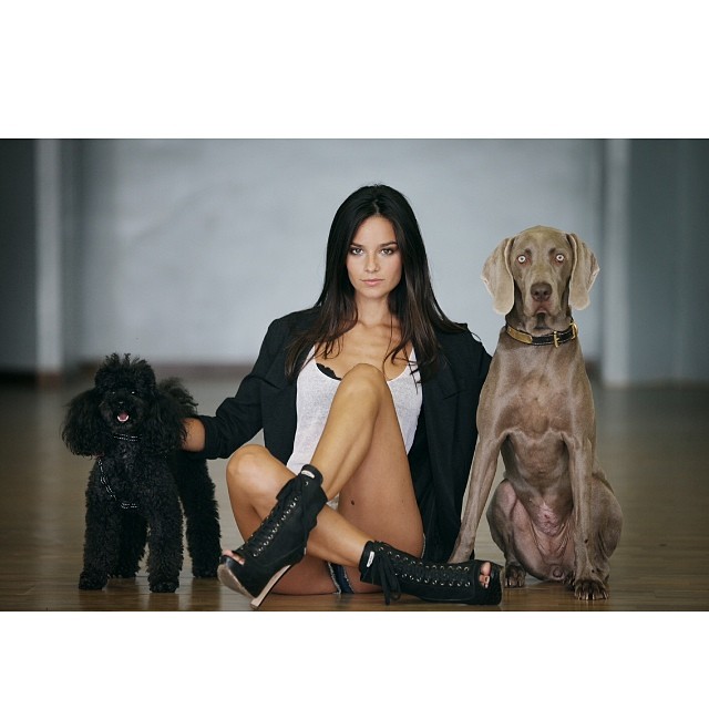 รู้จัก เคที ลูอีซ ซอนเดอร์ส วัย 38 ปีแฟนสาว ซงจุงกิ ดีกรีไม่ธรรมดา!