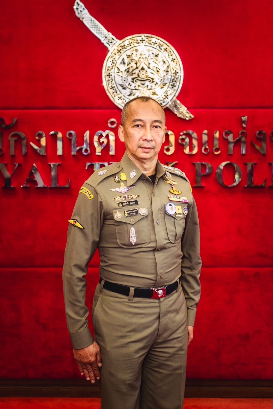 รื้อระเบียบทรงผม ‘หัวเกรียน-ขาว 3 ด้าน’ หมดยุคที่ตำรวจไทยปลอมตัวได้แค่ ‘พระ’ รื้อระเบียบทรงผม ‘หัวเกรียน-ขาว 3 ด้าน’ หมดยุคที่ตำรวจไทยปลอมตัวได้แค่ ‘พระ’