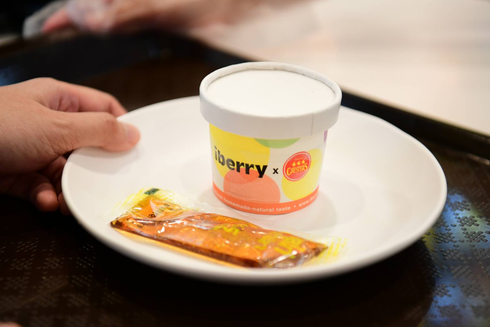 Chester’s ฉลอง 34 ปี เปิดตัว 'ไอศกรีมซอสน้ำปลาฮอตชิลลี่'