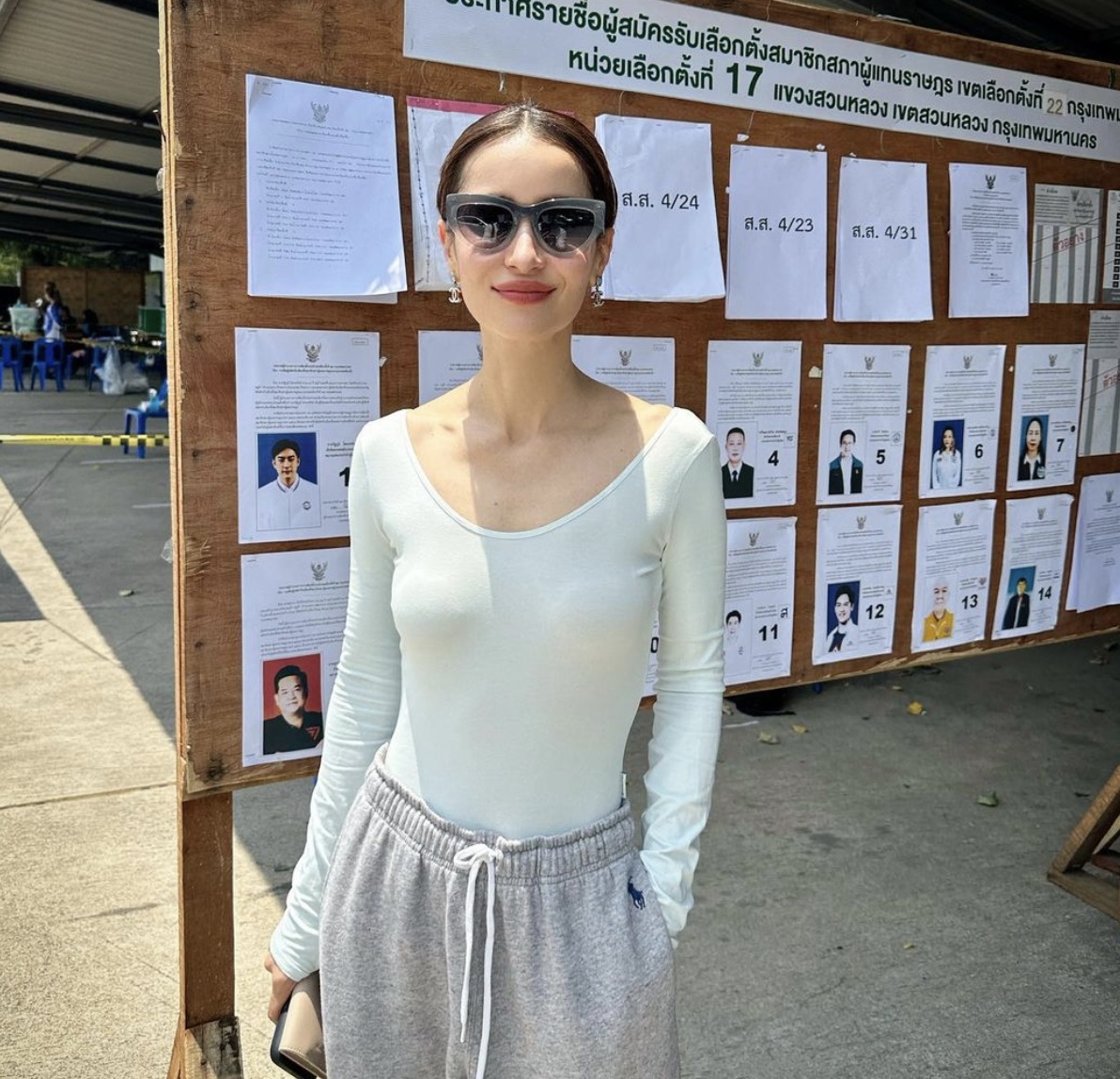 เลือกตั้ง 2566 ประมวลภาพ คนบันเทิง ออกไปใช้สิทธิเลือกตั้งช่วงบ่าย