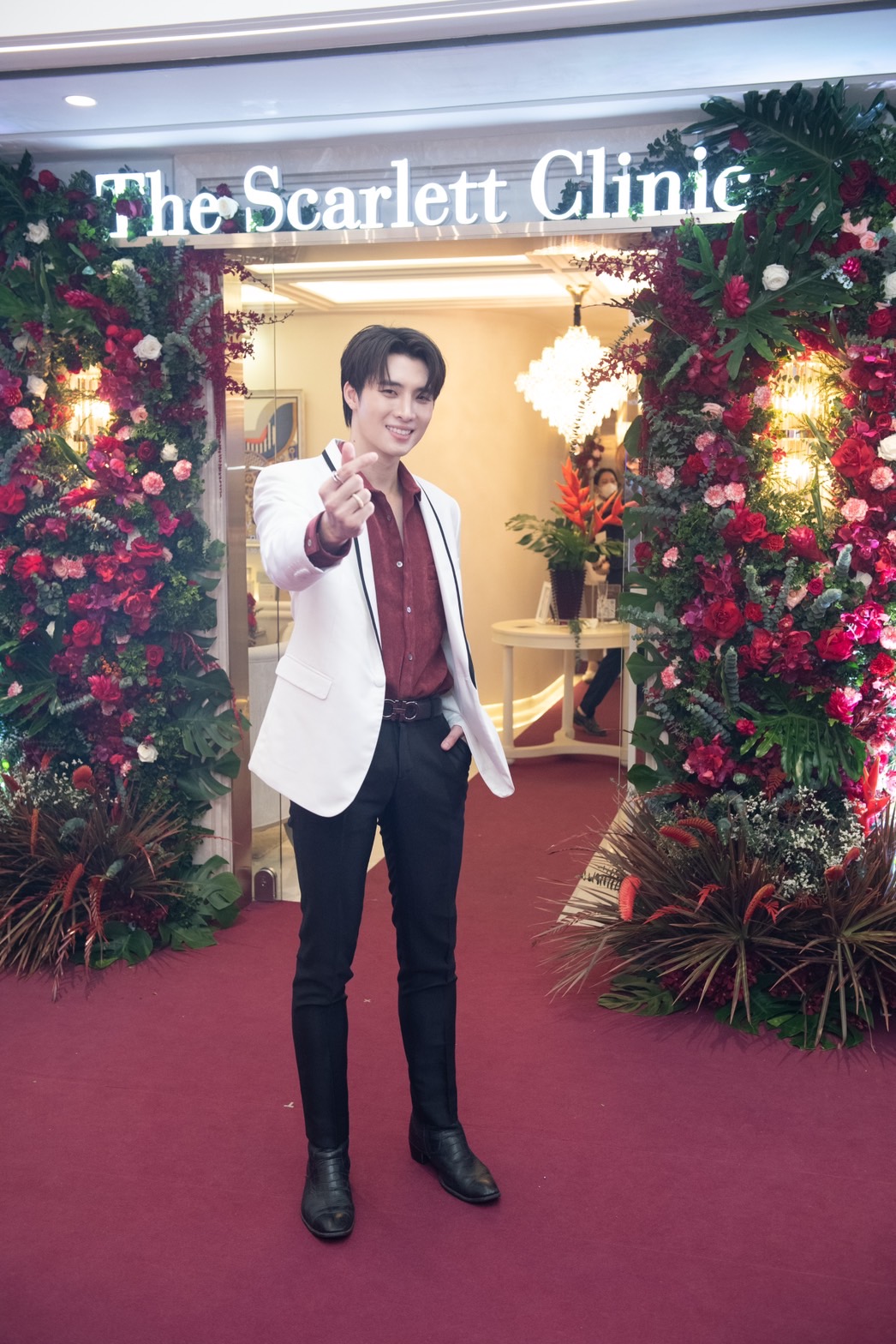 มีน พีรวิชญ์ ต่อสัญญาช่องแบบยาวๆ พร้อมลุยละครต่อเนื่อง 
