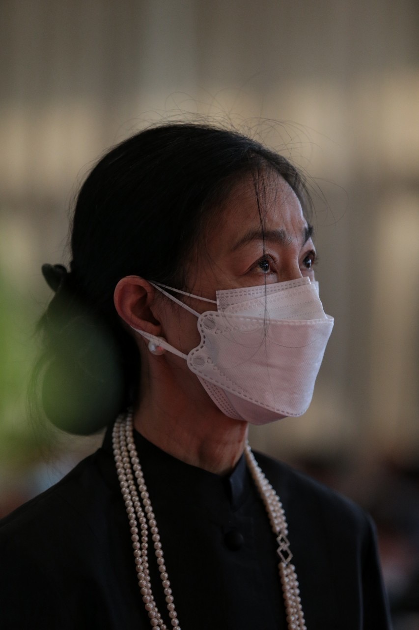 เปิดโพสต์ ดวงเดือน ภรรยา สรพงศ์ ชาตรี ในวันที่สามีไม่อยู่แล้ว