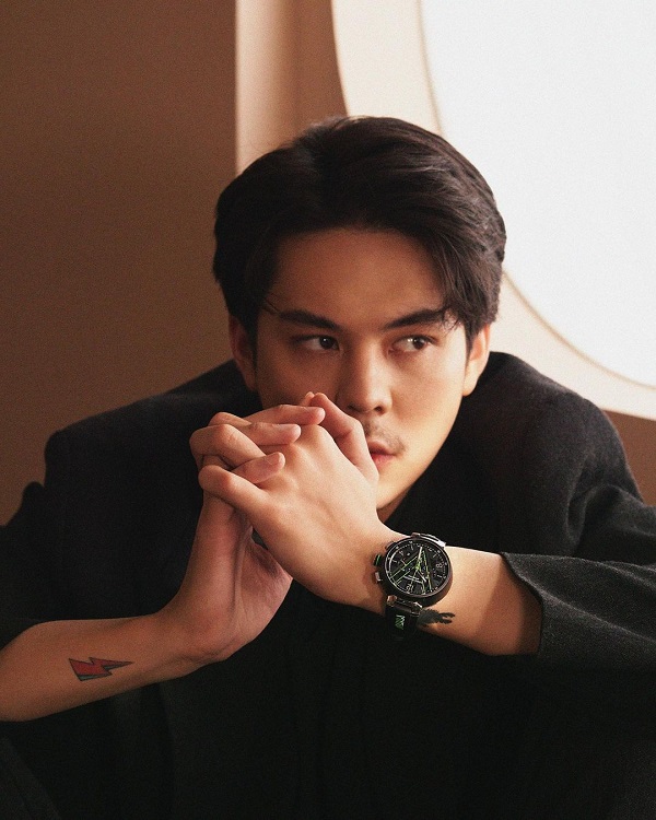“พีช พชร” ตื่นเต้นได้ร่วมงาน “ฉอด สายทิพย์” (มีคลิป) 