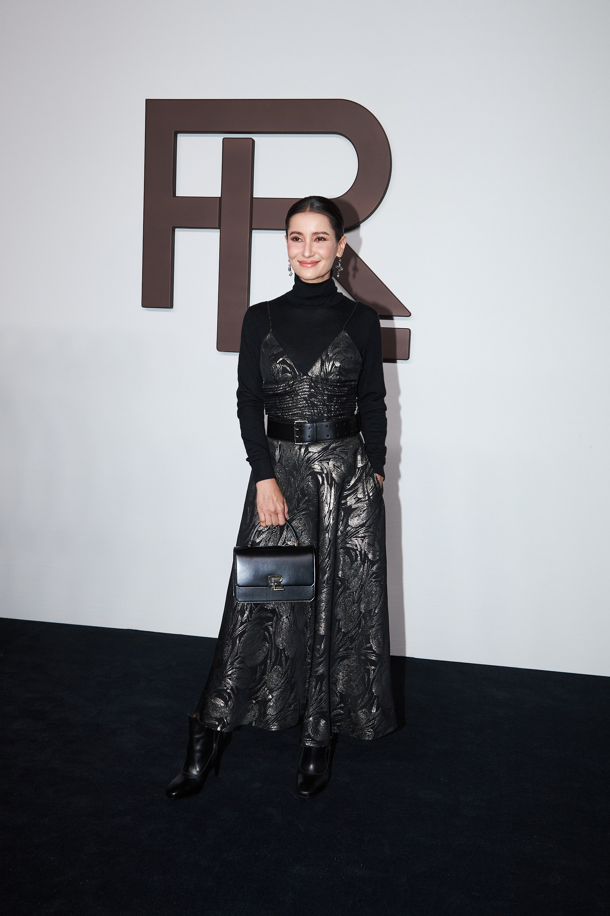 ส่องความปัง แอน ทองประสม ในลุคเรียบหรูสุดคลาสสิก ในงานนิวยอร์กแฟชั่นวีค ส่องความปัง แอน ทองประสม ในลุคเรียบหรูสุดคลาสสิก ในงานนิวยอร์กแฟชั่นวีค