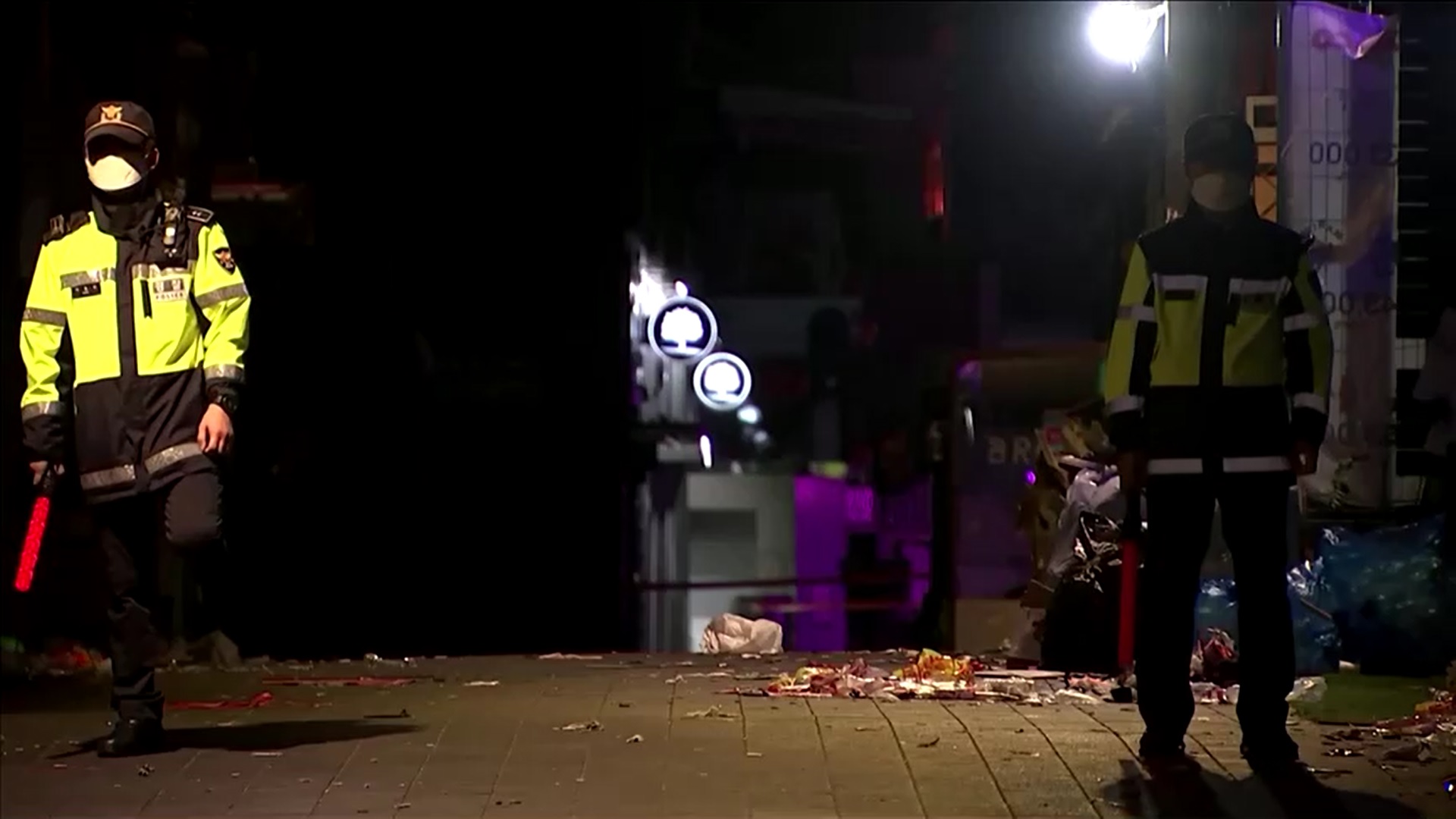 เปิดภาพล่าสุดวันฮาโลวีนอิแทวอนเงียบเหงา พบยอดเสียชีวิตเพิ่มเป็น 155 ราย