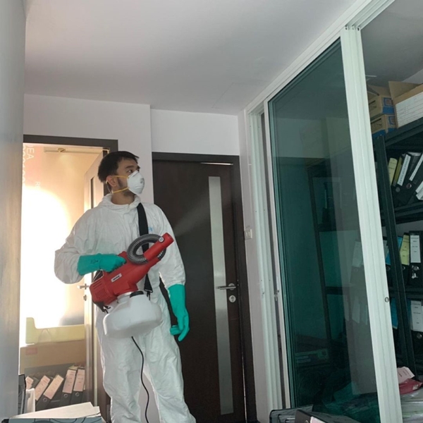 เต๊ะ ศตวรรษ หันมาจับธุรกิจ พ่นยาฆ่าเชื้อ เพราะอยากช่วยเหลือสังคม เต๊ะ ศตวรรษ หันมาจับธุรกิจ พ่นยาฆ่าเชื้อ เพราะอยากช่วยเหลือสังคม