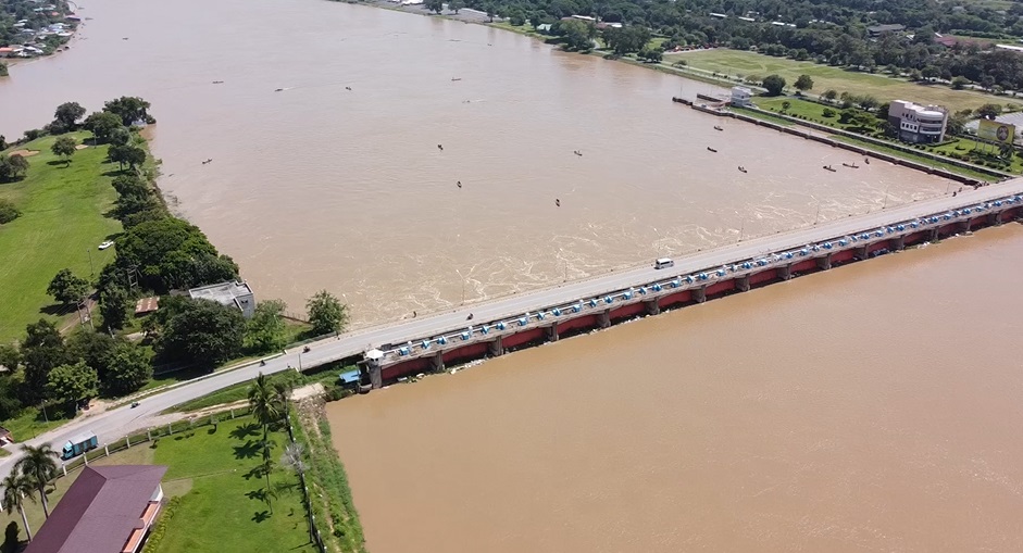 เขื่อนเจ้าพระยา ลดการระบายน้ำ-เร่งซ่อมแซมคันคลองมหาราช