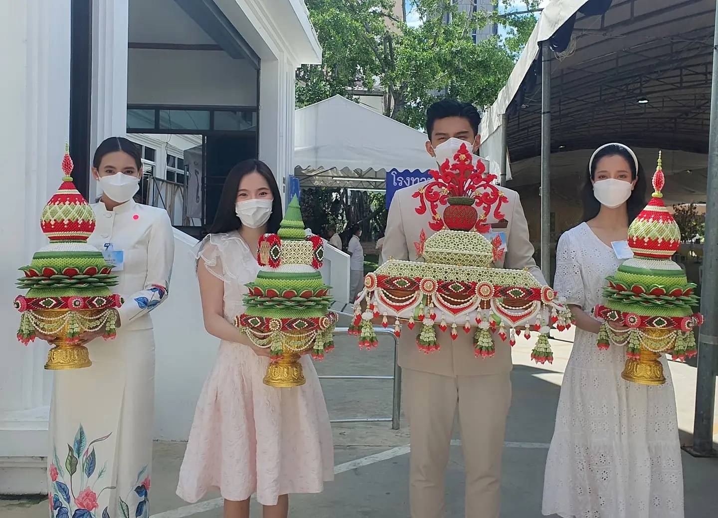 คนบันเทิง ร่วมทอดกฐิน ทำบุญครั้งใหญ่ประจำปี 2564 คนบันเทิง ร่วมทอดกฐิน ทำบุญครั้งใหญ่ประจำปี 2564