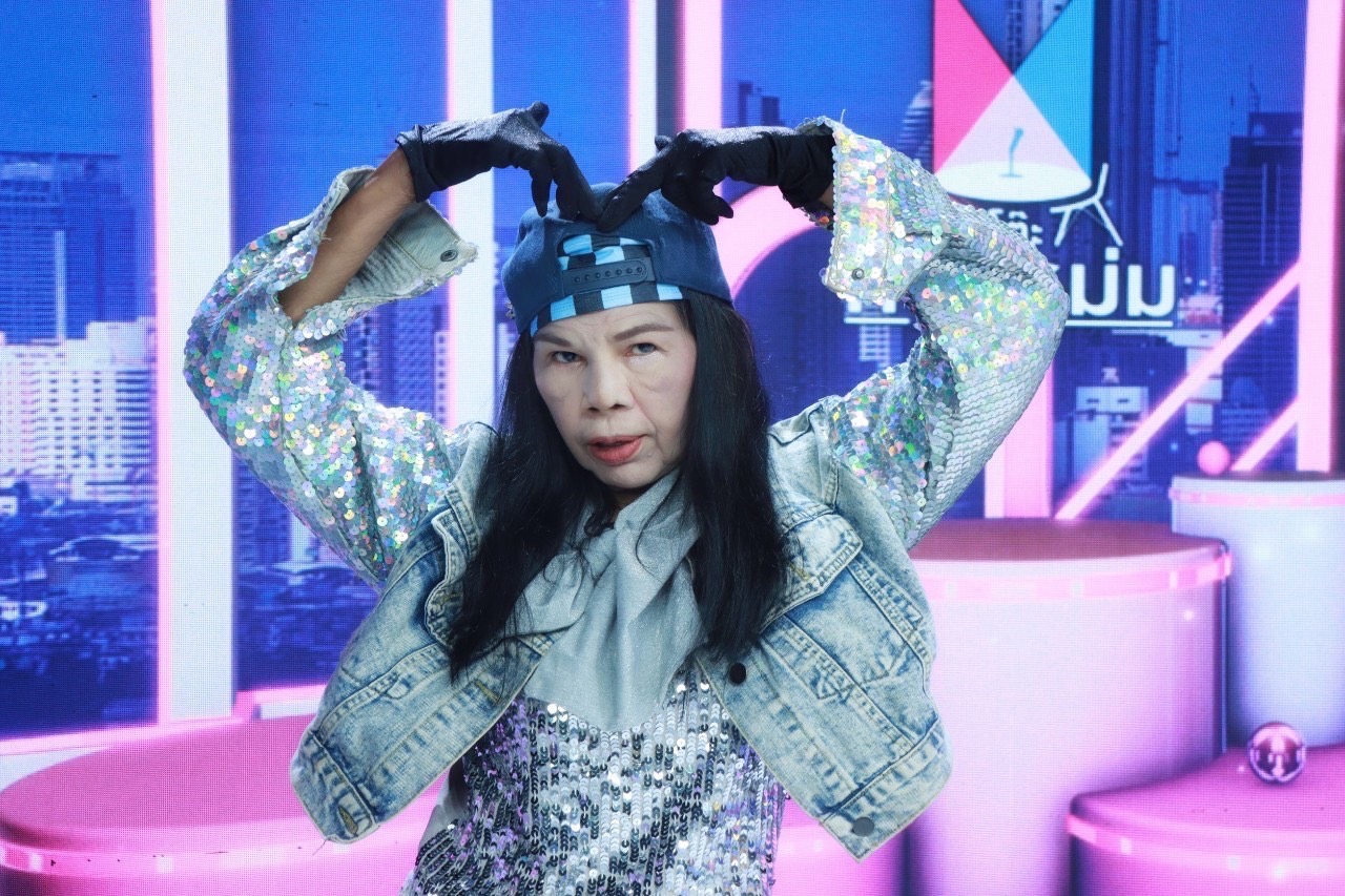 อ้อยใจ แดนอีสาน เผยวิกฤตชีวิตเคยถูกโกงค่าตัว รับผันตัวเป็นแม่ค้าข้างถนน อ้อยใจ แดนอีสาน เผยวิกฤตชีวิตเคยถูกโกงค่าตัว รับผันตัวเป็นแม่ค้าข้างถนน