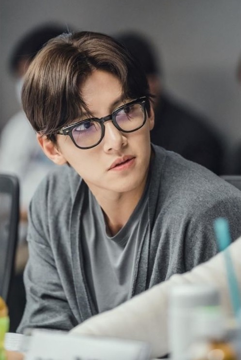 ต้นสังกัดยืนยัน 'จีชางอุค' พระเอกหน่มชื่อดัง ติดเชื้อโควิด-19 ต้นสังกัดยืนยัน 'จีชางอุค' พระเอกหน่มชื่อดัง ติดเชื้อโควิด-19