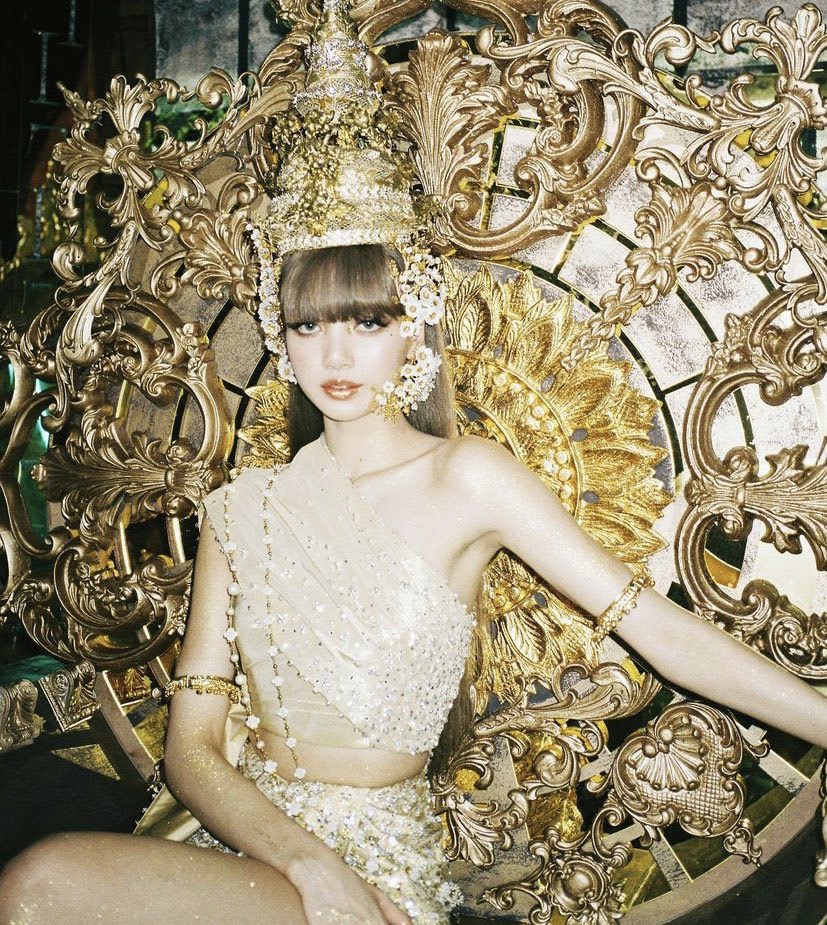 ลิซ่า อวดแฟชั่นแบรนด์ไทย ในเอ็มวีเพลง LALISA ลิซ่า อวดแฟชั่นแบรนด์ไทย ในเอ็มวีเพลง LALISA