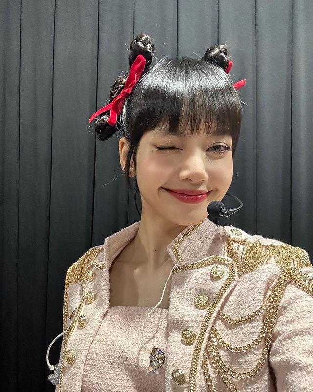 ปังทะลุ90ล้าน!! 'ลิซ่า BLACKPINK' สาวเอเชียผู้ติดตาม IG มากที่สุด ปังทะลุ90ล้าน!! 'ลิซ่า BLACKPINK' สาวเอเชียผู้ติดตาม IG มากที่สุด