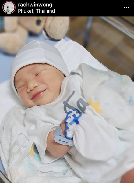 ส่องลีลาการกล่อมลูกของ พ่อตูน อาทิวราห์ ละมุนมาก...