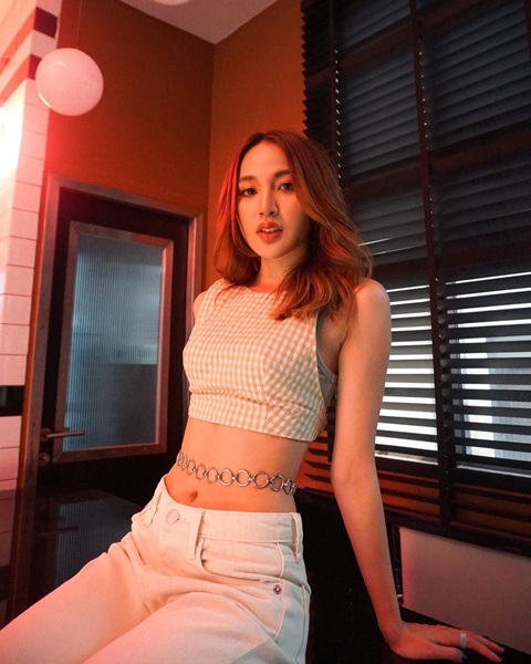 ถึงกับช็อก!! แอ๊นท์ กัปตันวง Sweat16 ประกาศยุติการเป็นไอดอล ถึงกับช็อก!! แอ๊นท์ กัปตันวง Sweat16 ประกาศยุติการเป็นไอดอล