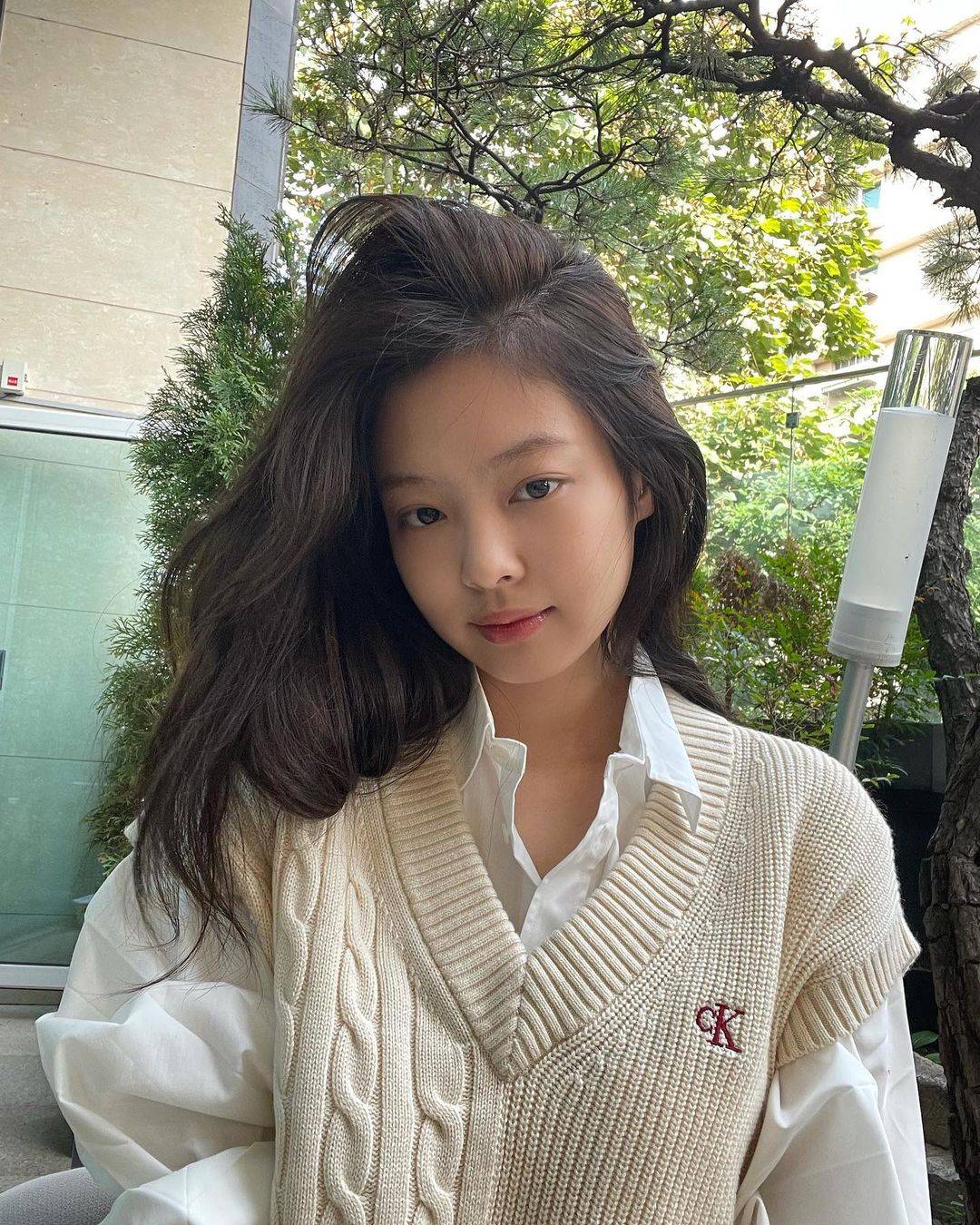 จองโฮยอน แห่งซีรีส์ The Squid Game โพสต์รูปคู่กับ เจนนี่ BLACKPINK