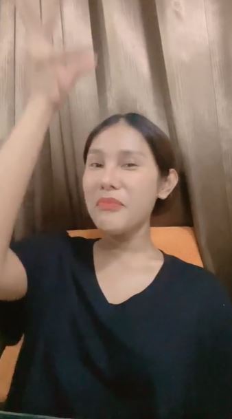  ทิพย์  - แม่หญิงลี ตีกันกลางไลฟ์  ลั่น! พูดมาเลยหนูไม่ดีตรงไหน