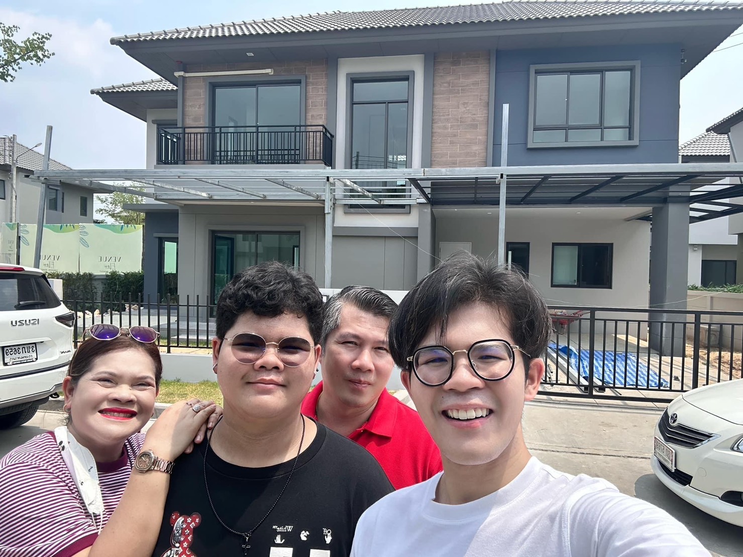 ฝันเป็นจริง! ไรอัล กาจบัณฑิต เปิดภาพบ้านหลังแรกของครอบครัว ฝันเป็นจริง! ไรอัล กาจบัณฑิต เปิดภาพบ้านหลังแรกของครอบครัว