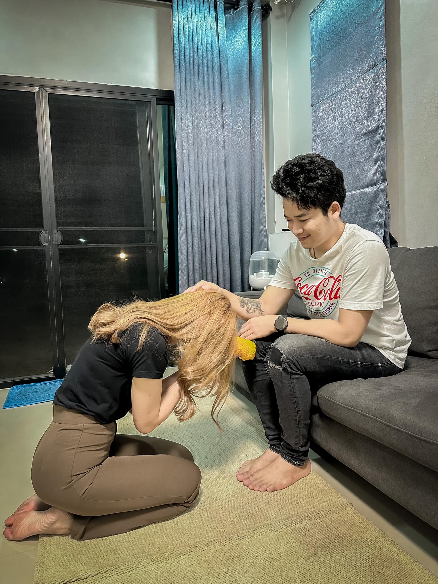 หมิว ปรียาภัทร์ ไหว้ขอพรสามี เบียร์ พร้อมพงษ์ ในฐานะผู้นำครอบครัว