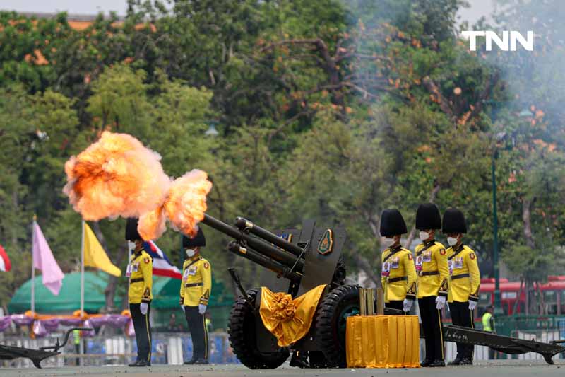 ยิงสลุตหลวง จำนวน 21 นัด เฉลิมพระเกียรติเนื่องในโอกาสวันฉัตรมงคล ยิงสลุตหลวง จำนวน 21 นัด เฉลิมพระเกียรติเนื่องในโอกาสวันฉัตรมงคล