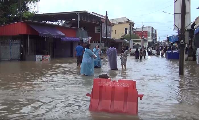 นายกฯ ยังคงติดตามน้ำท่วมใกล้ชิด - ปัตตานีอ่วมหนักสุดในรอบ 9 ปี นายกฯ ยังคงติดตามน้ำท่วมใกล้ชิด - ปัตตานีอ่วมหนักสุดในรอบ 9 ปี