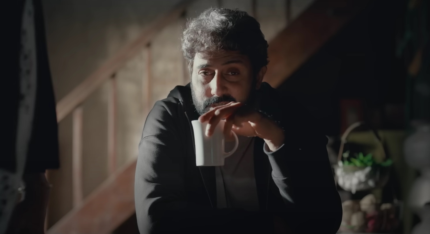 ชีวิตไม่ท้อ “ Ghoomer”  หนังอินเดียนักกีฬาคริกเก็ตแขนขาด 