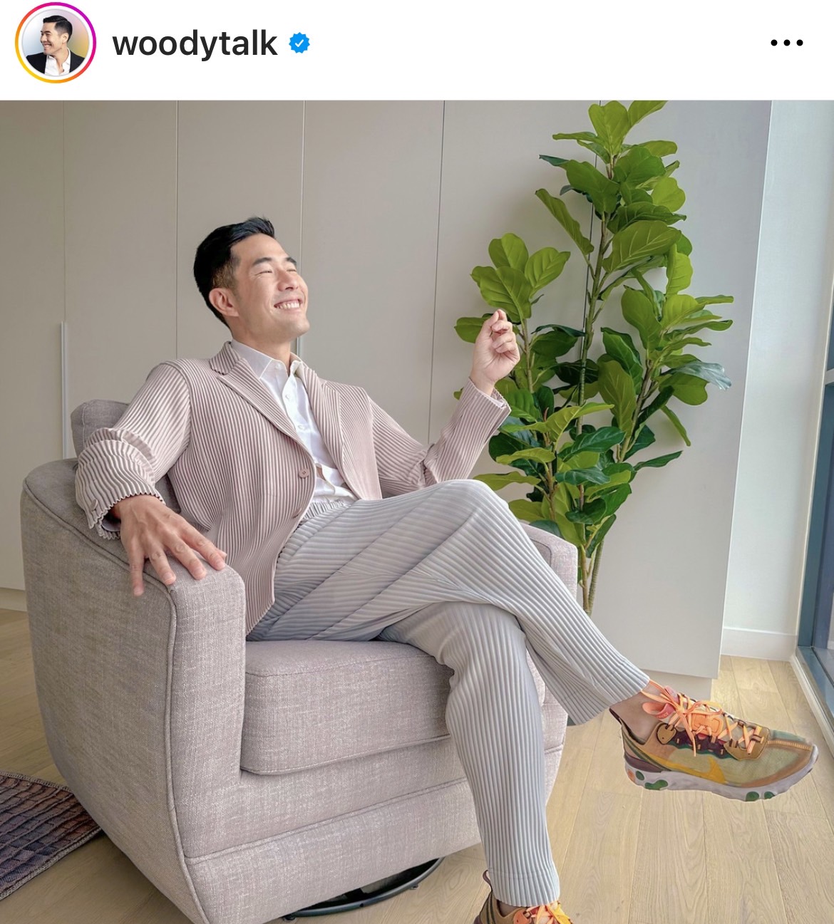 วู้ดดี้ เดือด!! โร่ชี้แจงหลังถูกมิจฉาชีพแอบอ้าง กลัวคนหลงเชื่อ ตกเป็นเหยื่อ วู้ดดี้ เดือด!! โร่ชี้แจงหลังถูกมิจฉาชีพแอบอ้าง กลัวคนหลงเชื่อ ตกเป็นเหยื่อ