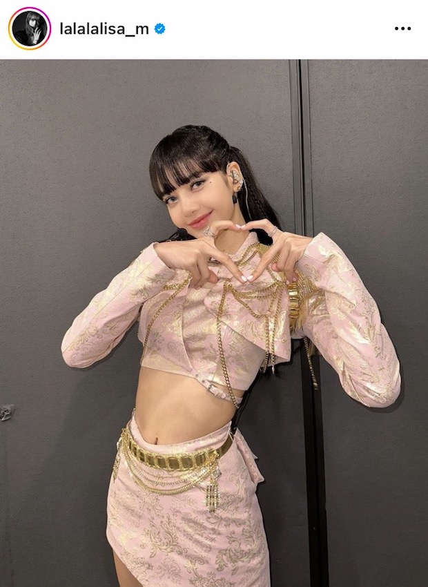 'ลิซ่า’ ฮอตไม่ไหว!! ทุบสถิติศิลปินเคป็อป-เอเชีย ยอดสตรีมเพลงทะลุพันล้านเร็วที่สุด 'ลิซ่า’ ฮอตไม่ไหว!! ทุบสถิติศิลปินเคป็อป-เอเชีย ยอดสตรีมเพลงทะลุพันล้านเร็วที่สุด