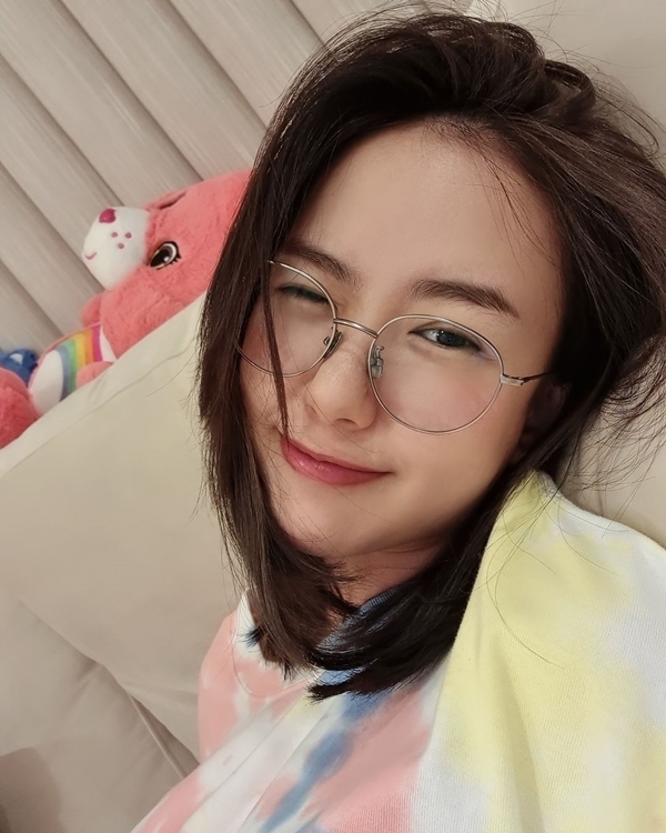 เซอร์ไพรส์!! เชอรีน น้องสาวนิชคุณ ประกาศแต่งงานหนุ่มนอกวงการ เซอร์ไพรส์!! เชอรีน น้องสาวนิชคุณ ประกาศแต่งงานหนุ่มนอกวงการ