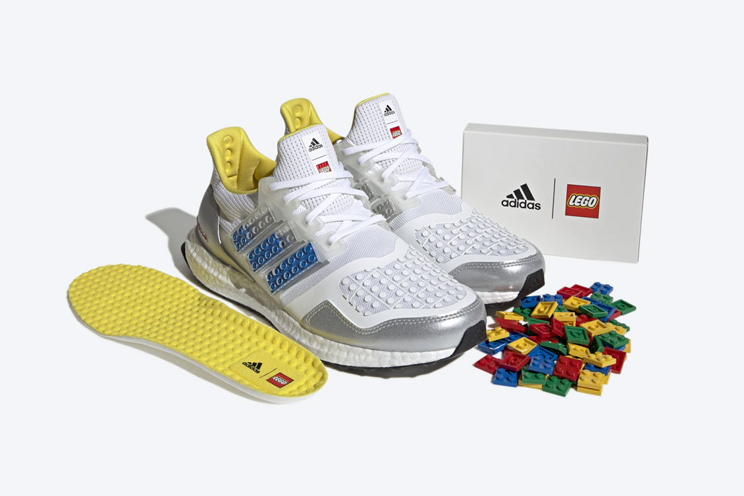LEGO x Adidas ปล่อยรองเท้าใหม่ เปลี่ยนลวดลายของโลโก้ด้วยตัวต่อได้ LEGO x Adidas ปล่อยรองเท้าใหม่ เปลี่ยนลวดลายของโลโก้ด้วยตัวต่อได้
