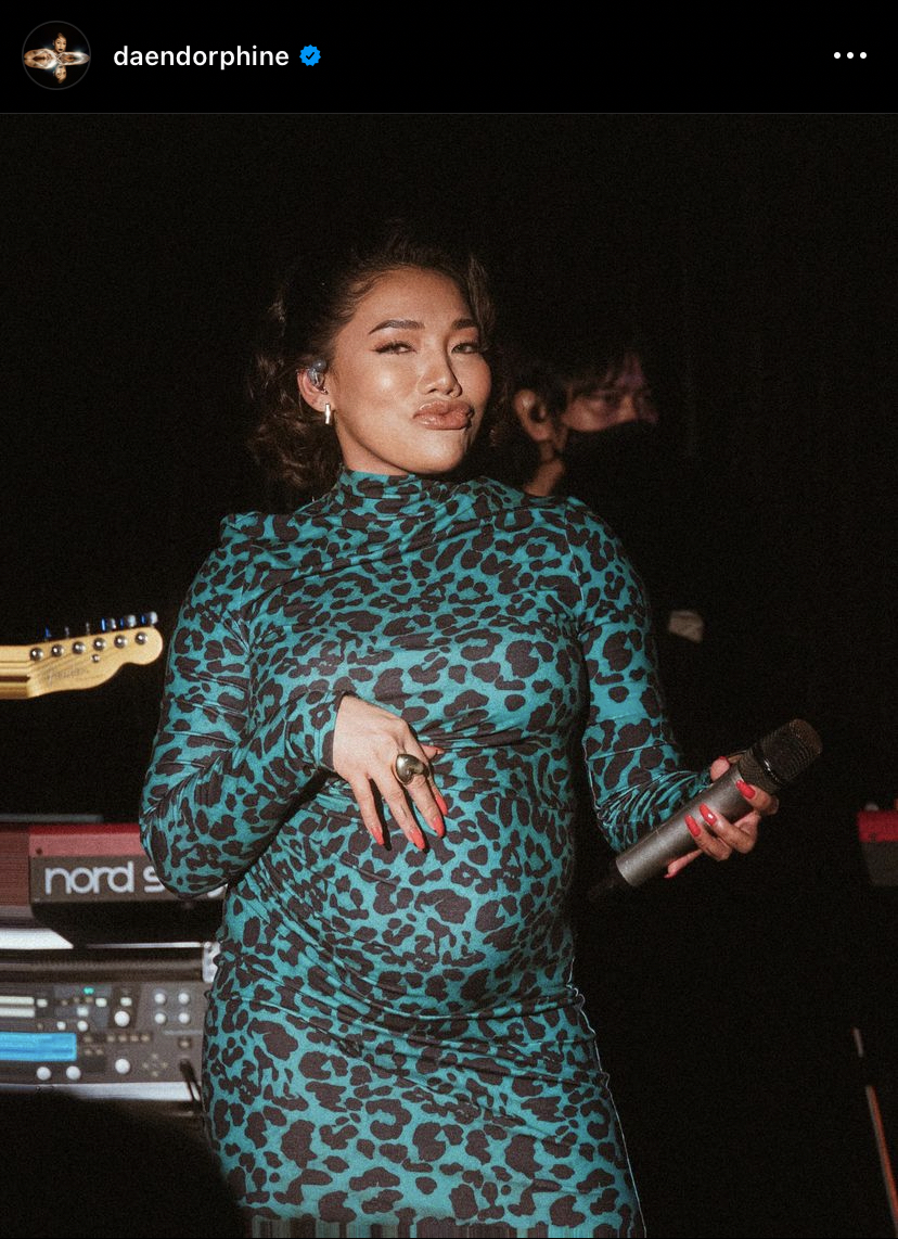 ตื่นเต้น! ดา เอ็นโดรฟิน รอลุ้นหน้าลูกชาย