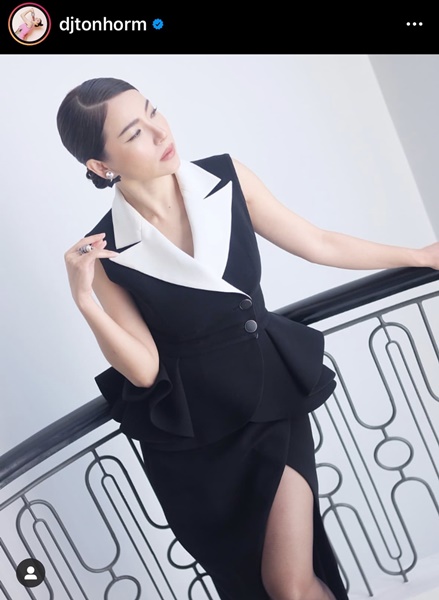 ต้นหอม ตอบชัดสาเหตุใส่ชุดสีดำ ไปงานแต่ง ดีเจดาด้า ต้นหอม ตอบชัดสาเหตุใส่ชุดสีดำ ไปงานแต่ง ดีเจดาด้า