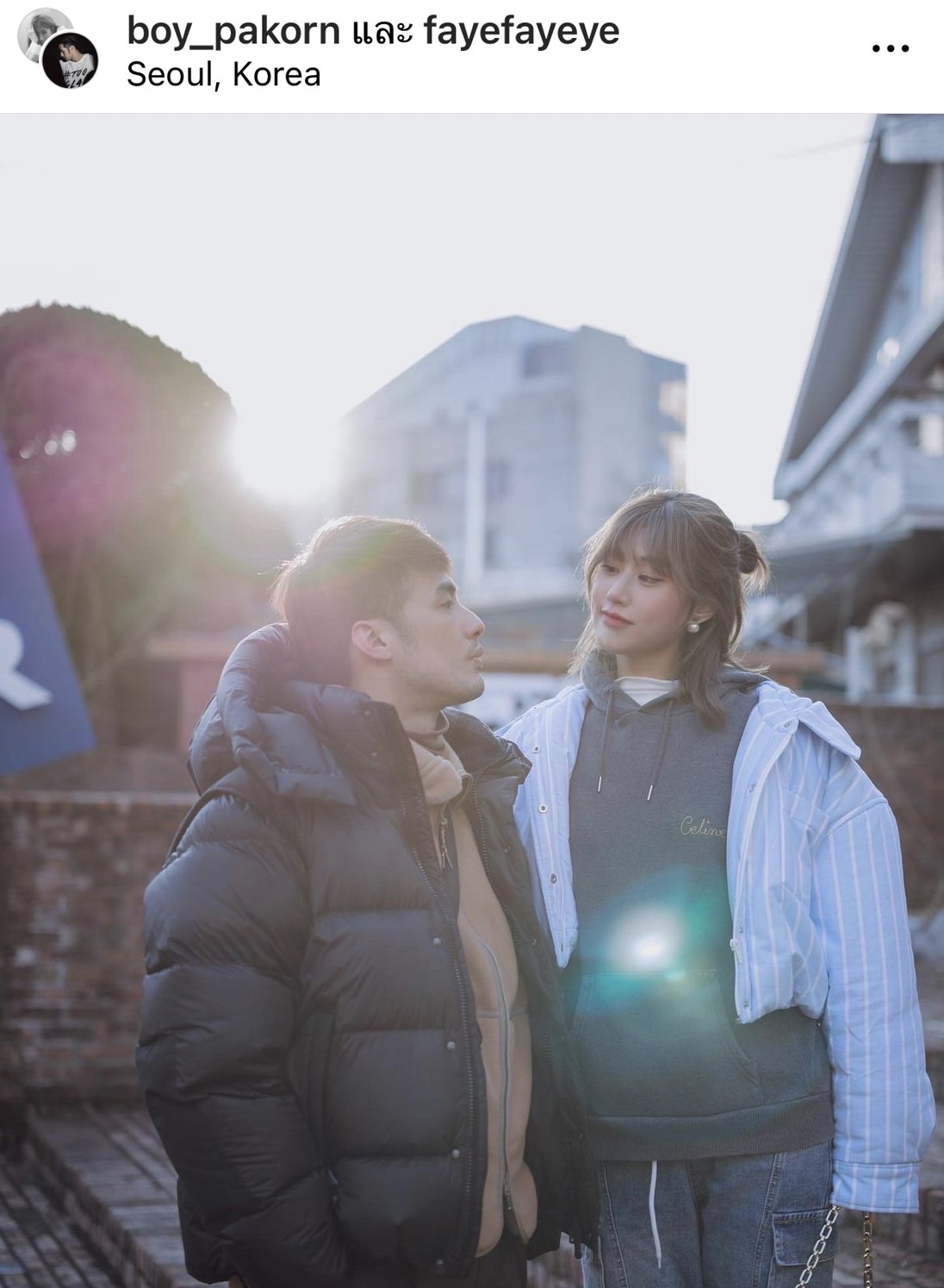 บอย พรีวาเลนไทน์ มอบกุหลาบทองคำ และสร้อยคอ-ต่างหู ให้ เฟย์ ทำเอาเขินไม่ไหว!! บอย พรีวาเลนไทน์ มอบกุหลาบทองคำ และสร้อยคอ-ต่างหู ให้ เฟย์ ทำเอาเขินไม่ไหว!!