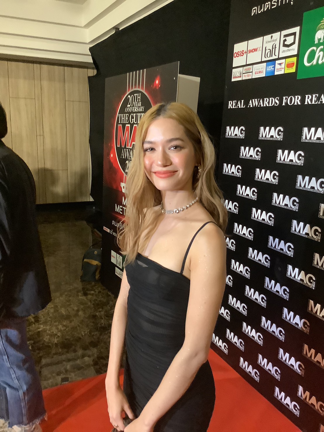 “วี วิโอเลต” ปิดปากเรื่องแหวนหาย เผยเรื่องแฟนเพลงทำช็อตฟิล