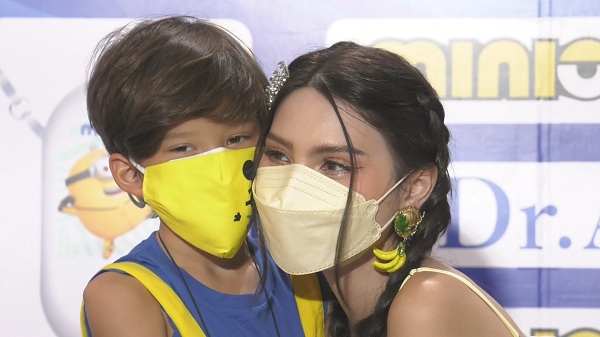 “แม็กซ์เวลล์” ตื่นเต้น เริ่มออกงานคนเดียวแล้ว  (มีคลิป)