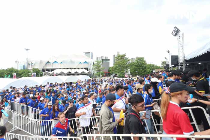 แฟนบอลแน่นราชมังฯ ลุ้นไทยเข้ารอบต่อไป ฟุตบอลโลก 2026 รอบคัดเลือก แฟนบอลแน่นราชมังฯ ลุ้นไทยเข้ารอบต่อไป ฟุตบอลโลก 2026 รอบคัดเลือก