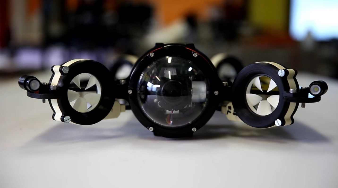 ExRay โดรนใต้น้ำไร้สายเครื่องแรกของโลก ExRay โดรนใต้น้ำไร้สายเครื่องแรกของโลก