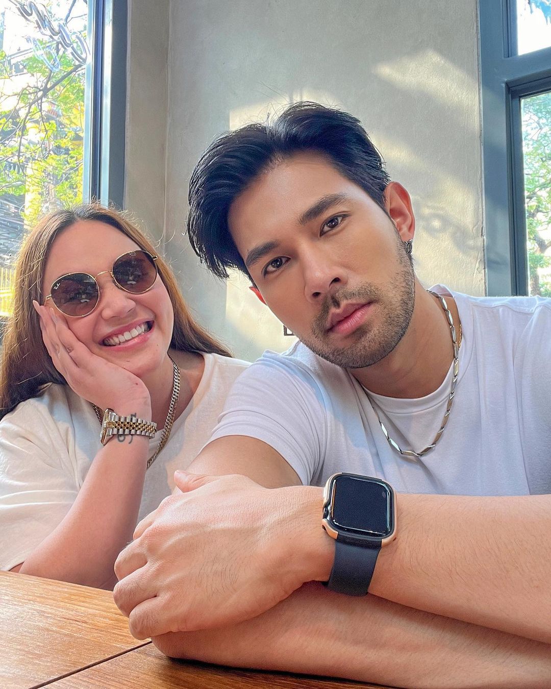 บุ๊ค สิคพัชศ์ ให้สถานะ ทาทา ยัง เป็นเพื่อนที่พิเศษ ไม่สนคนมองไม่แมน