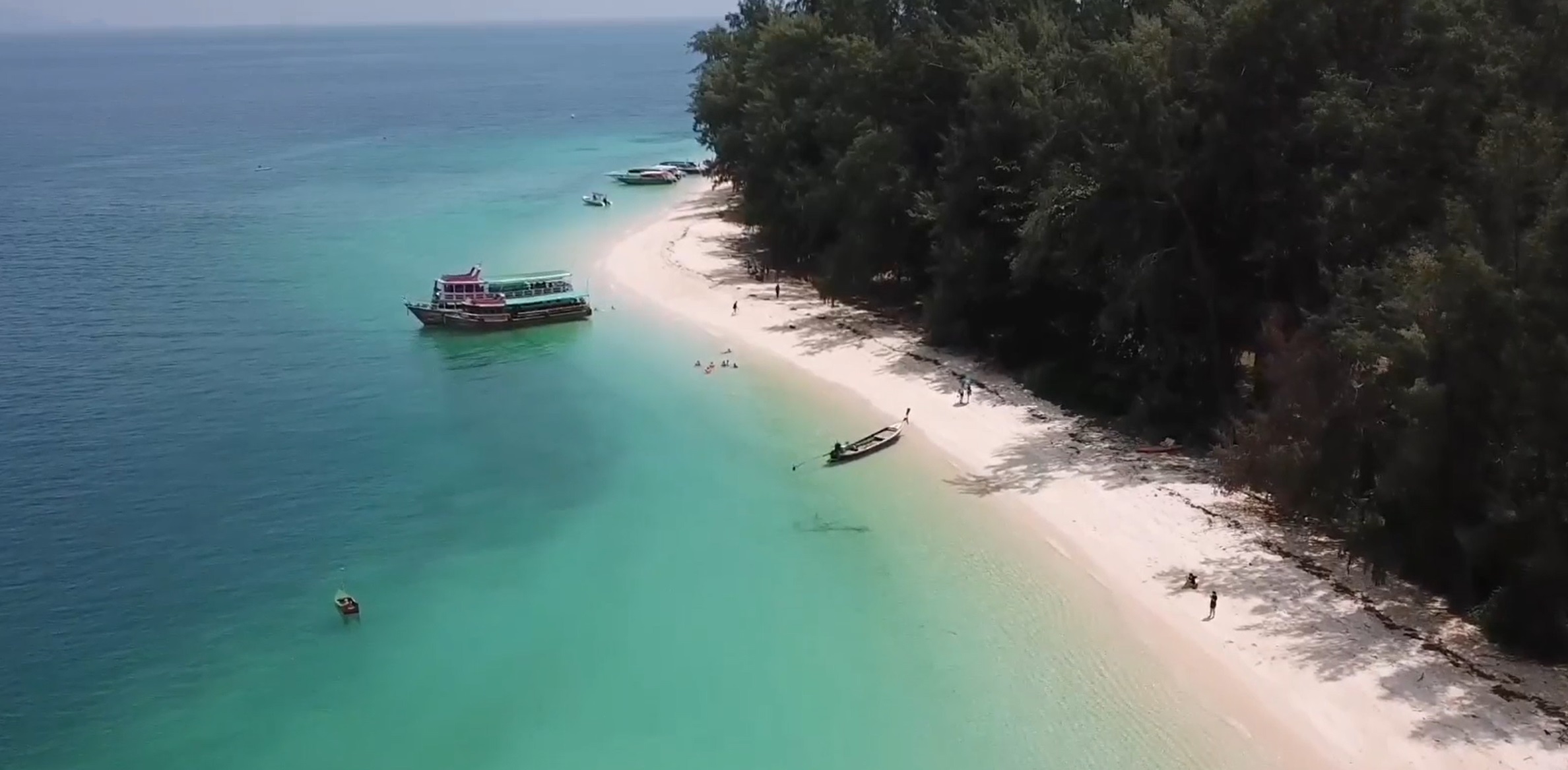 เกาะกระดาน ฟีเวอร์! ห้องพักช่วงเมษายน-พฤษภาคม ถูกจองเต็มหมดแล้ว!