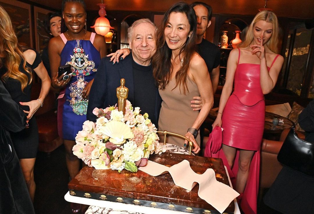 หมั้นมา 19 ปี!! ‘มิเชล โหย่ว’ วัย 60 ปี สละโสดกับเจ้าบ่าวชาวฝรั่งเศส ที่สวิตเซอร์แลนด์