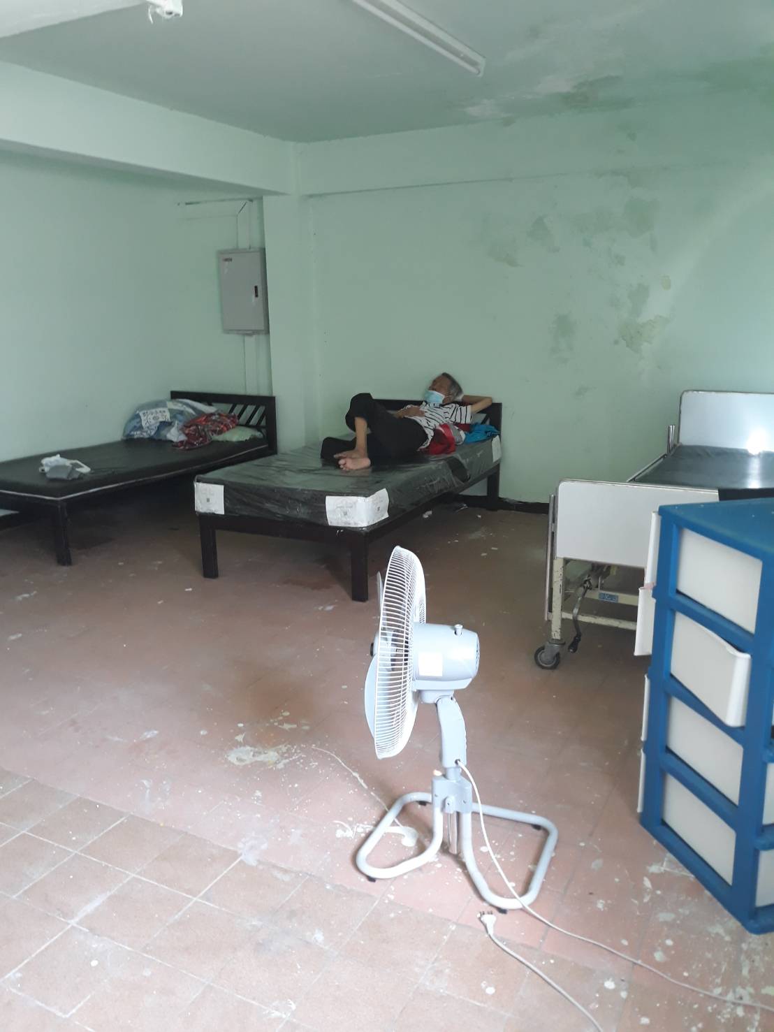 กรม สบส.บุกตรวจสถานดูแลผู้สูงอายุเถื่อน 2 แห่ง ย่านลาดกระบังและหนองจอก กรม สบส.บุกตรวจสถานดูแลผู้สูงอายุเถื่อน 2 แห่ง ย่านลาดกระบังและหนองจอก