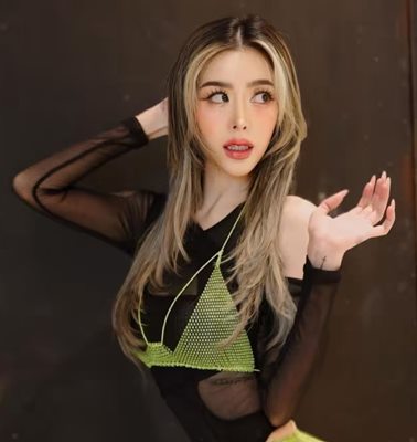 แมวเก้าชีวิต ไอซ์-ปรีชญา จากนางเอกหนัง 500 ล้านสู่ เมร่อน ว่อนโซเชียล แมวเก้าชีวิต ไอซ์-ปรีชญา จากนางเอกหนัง 500 ล้านสู่ เมร่อน ว่อนโซเชียล