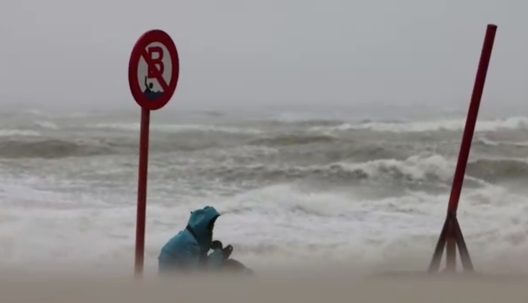 พายุยูนิซแรงสุดรอบ 30 ปี ถล่มยุโรป เสียชีวิตเพิ่มเป็น 16 คน พายุยูนิซแรงสุดรอบ 30 ปี ถล่มยุโรป เสียชีวิตเพิ่มเป็น 16 คน