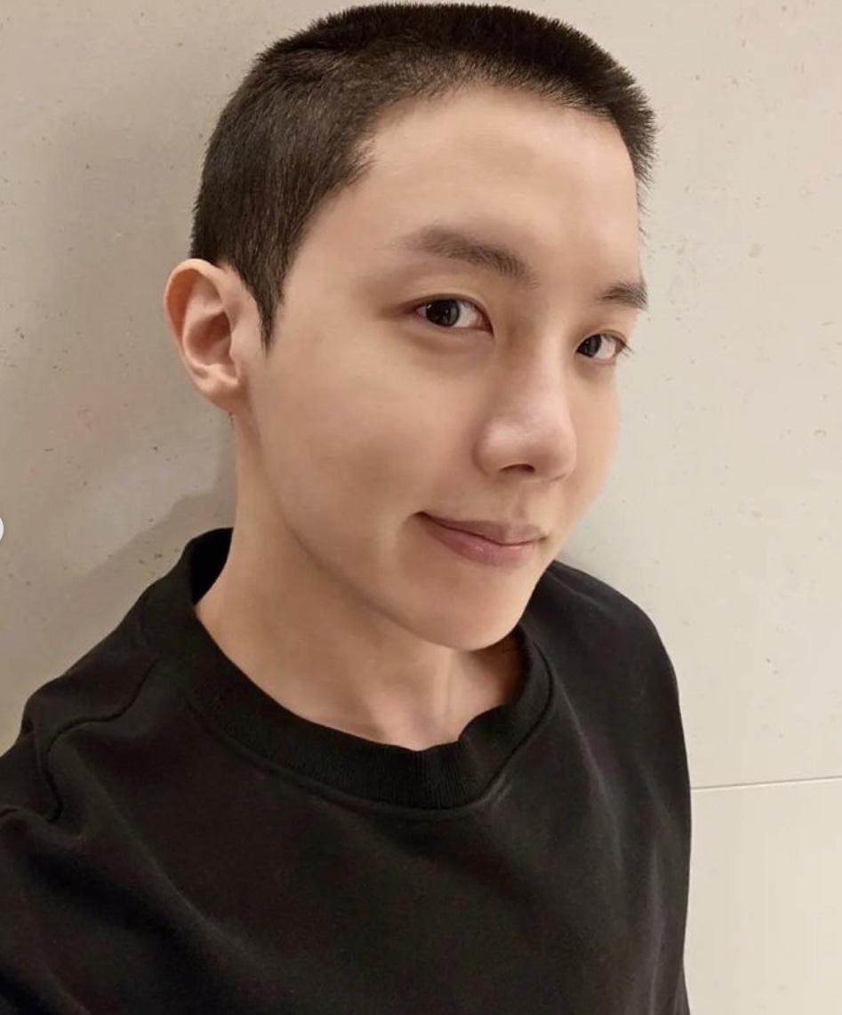 เจโฮป เข้ากรมแล้ว! เปิดภาพสมาชิกวง BTS รวมตัวครบ 7 คน