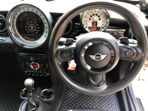 สา มาริสา ตัดใจขายรถหรูสุดรัก เพราะเกินความจำเป็น สา มาริสา ตัดใจขายรถหรูสุดรัก เพราะเกินความจำเป็น