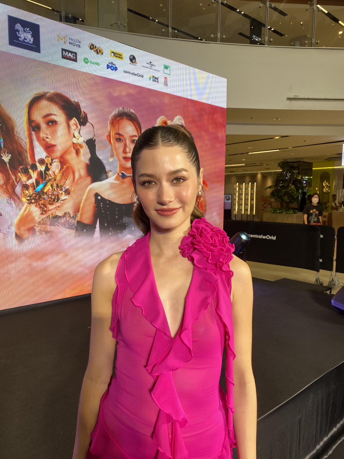 วิโอเลต เม้าท์ เก้า จิรายุ ใช้ความหล่อไม่เป็น เผยรักยังหวาน วอนอย่าโยงข่าวคู่รักเลิกเงียบ วิโอเลต เม้าท์ เก้า จิรายุ ใช้ความหล่อไม่เป็น เผยรักยังหวาน วอนอย่าโยงข่าวคู่รักเลิกเงียบ