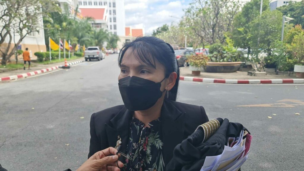 ปอ ตนุภัทร เดินทางไปศาลเพื่อยื่นเรื่องขอเรือคืน พร้อมผู้แทนบริษัทสปีดโบ๊ท ปอ ตนุภัทร เดินทางไปศาลเพื่อยื่นเรื่องขอเรือคืน พร้อมผู้แทนบริษัทสปีดโบ๊ท