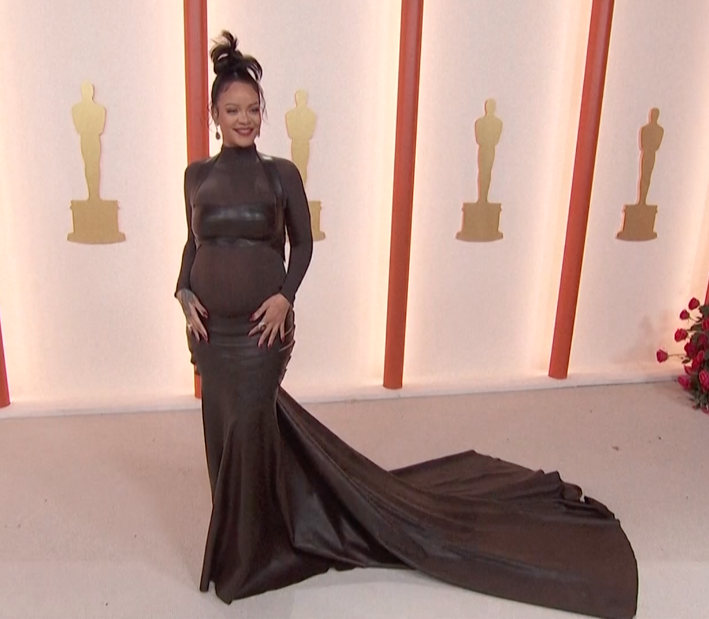 ช่างภาพไทยในงานออสการ์!! 'ปูเป้ จุฑารัตน์' สาวร่างเล็กที่ New York Times ไว้วางใจ ช่างภาพไทยในงานออสการ์!! 'ปูเป้ จุฑารัตน์' สาวร่างเล็กที่ New York Times ไว้วางใจ