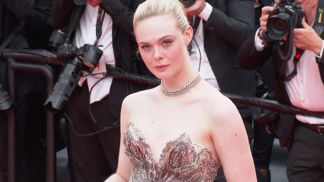 'ชมพู่ อารยา - ฟ่านปิงปิง'!! นำโผ Best Dress เมืองคานส์วันแรกของ Vogue Singapore