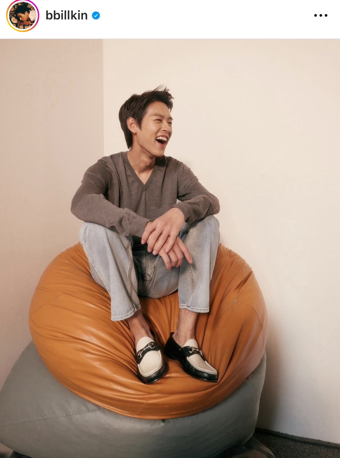 ส่องแฟชั่นสุดหล่อ! รับลมหนาวของดาราชาย ส่องแฟชั่นสุดหล่อ! รับลมหนาวของดาราชาย