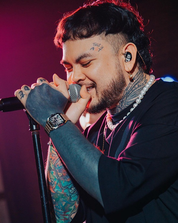 “ยัวร์บอยทีเจ” ไม่ติดใจ หลังมีคนก๊อปโชว์ไปร้อง ลั่นแค่ต้องมาขอก่อน (มีคลิป)